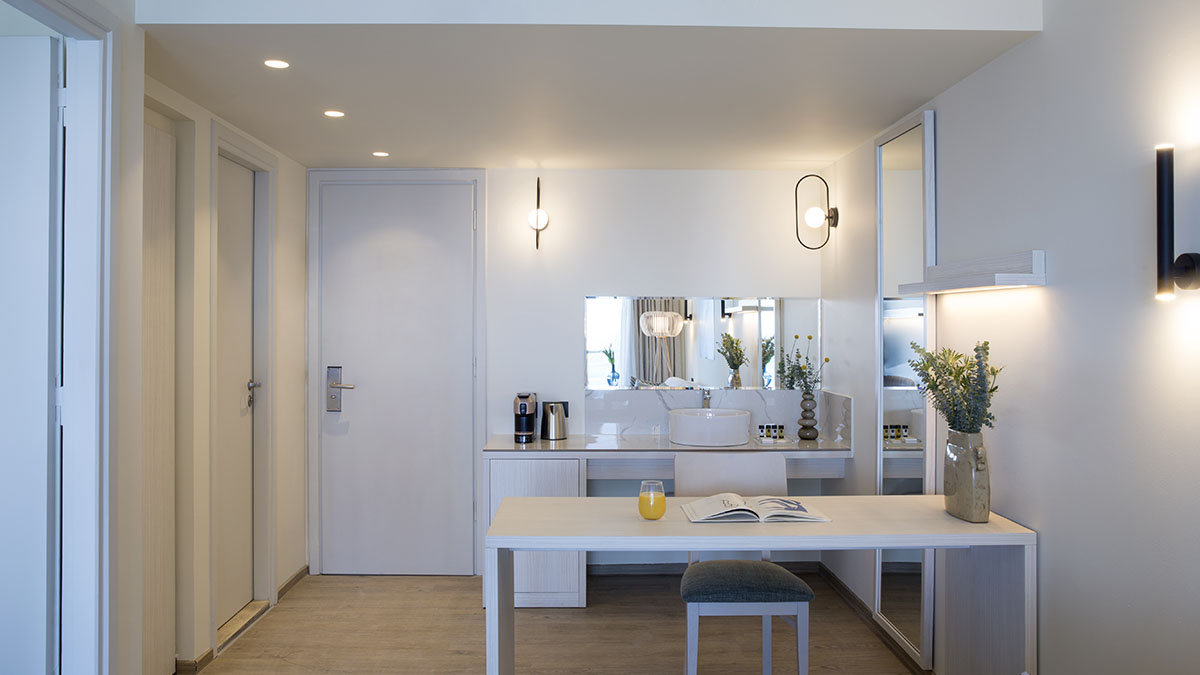 Family Room 2 Bedroom Pool View